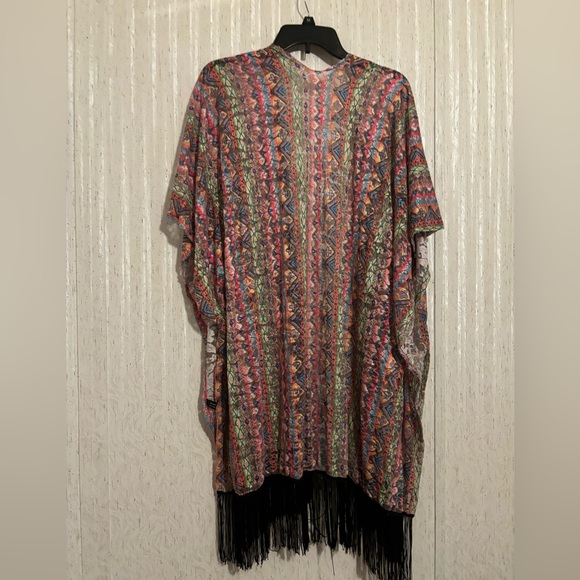 💕 (4 for $15) Colorful Patterned Cardigan - Picture 2 of 2